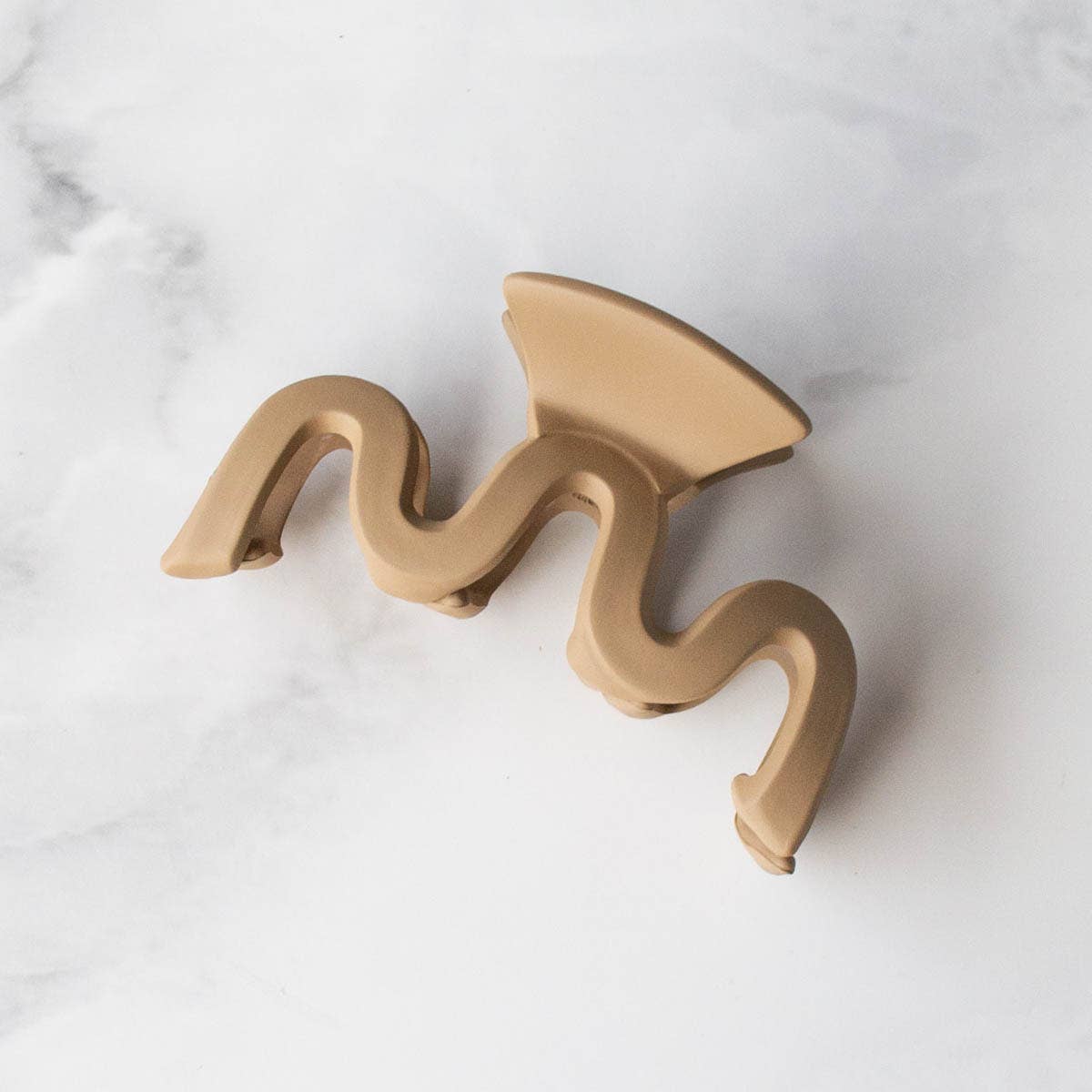 Matte Waves Hair Clip | Mocha