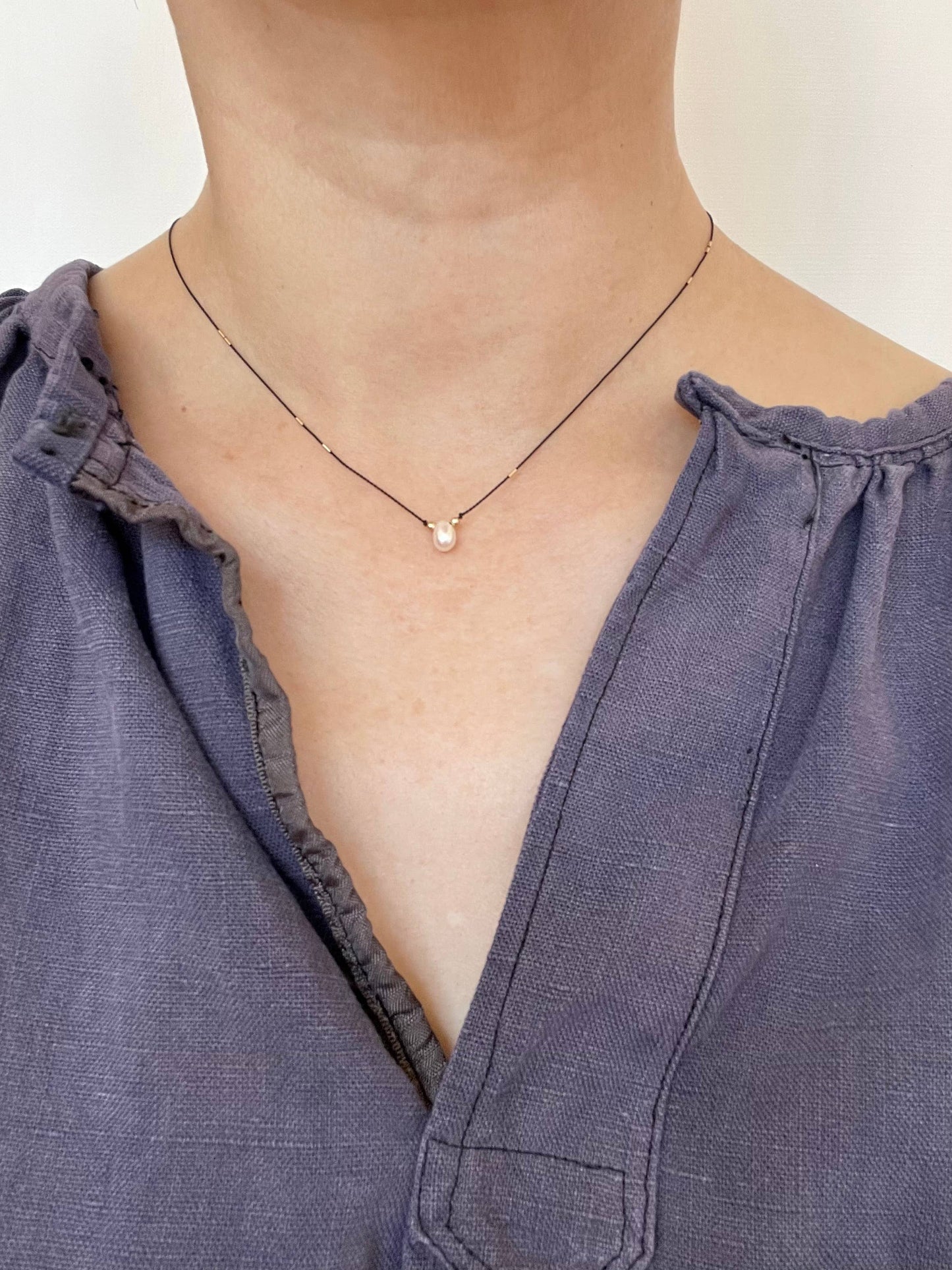 Droplet silk necklace | Beige / 16"