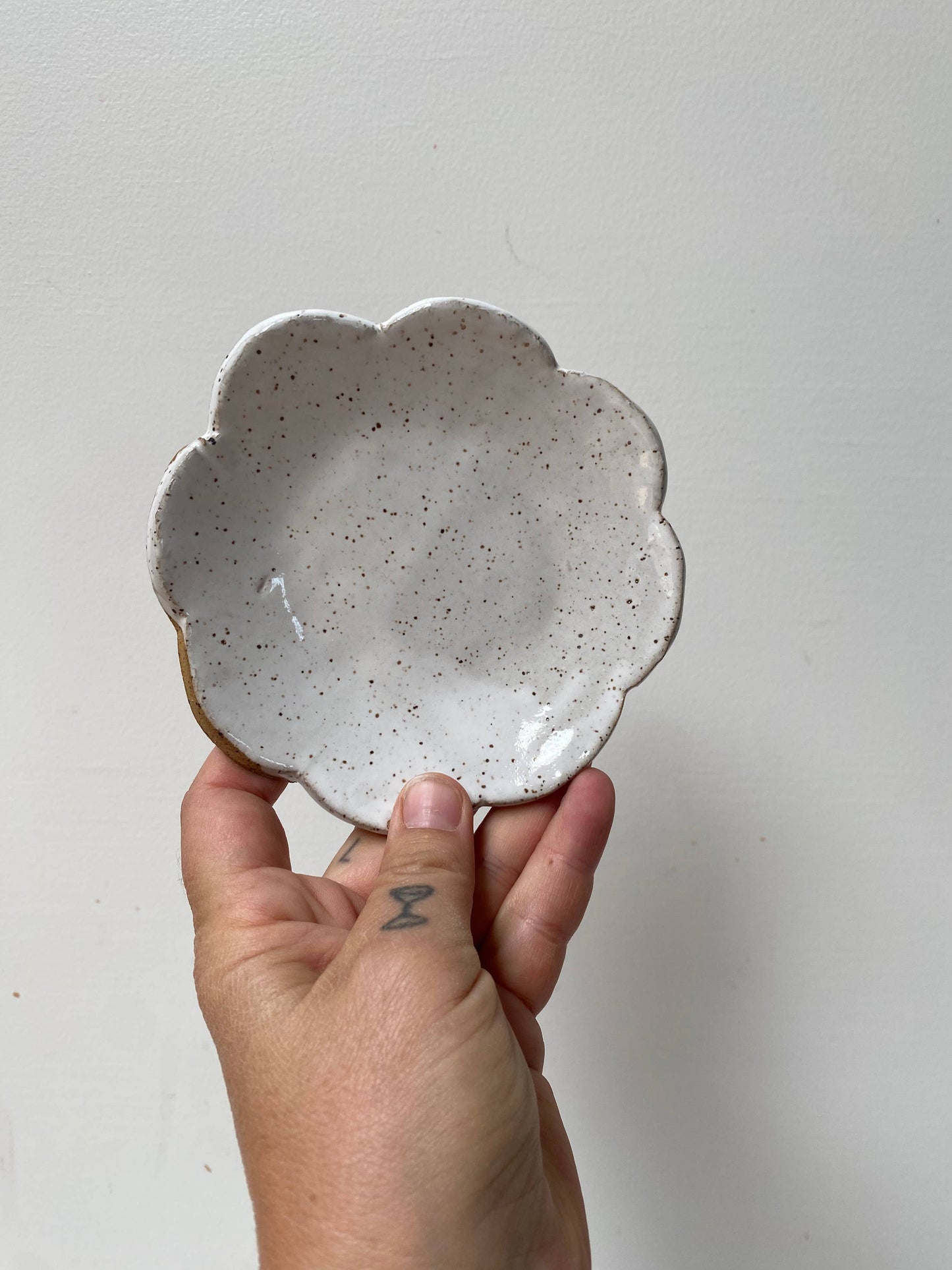 Flower Dish | White