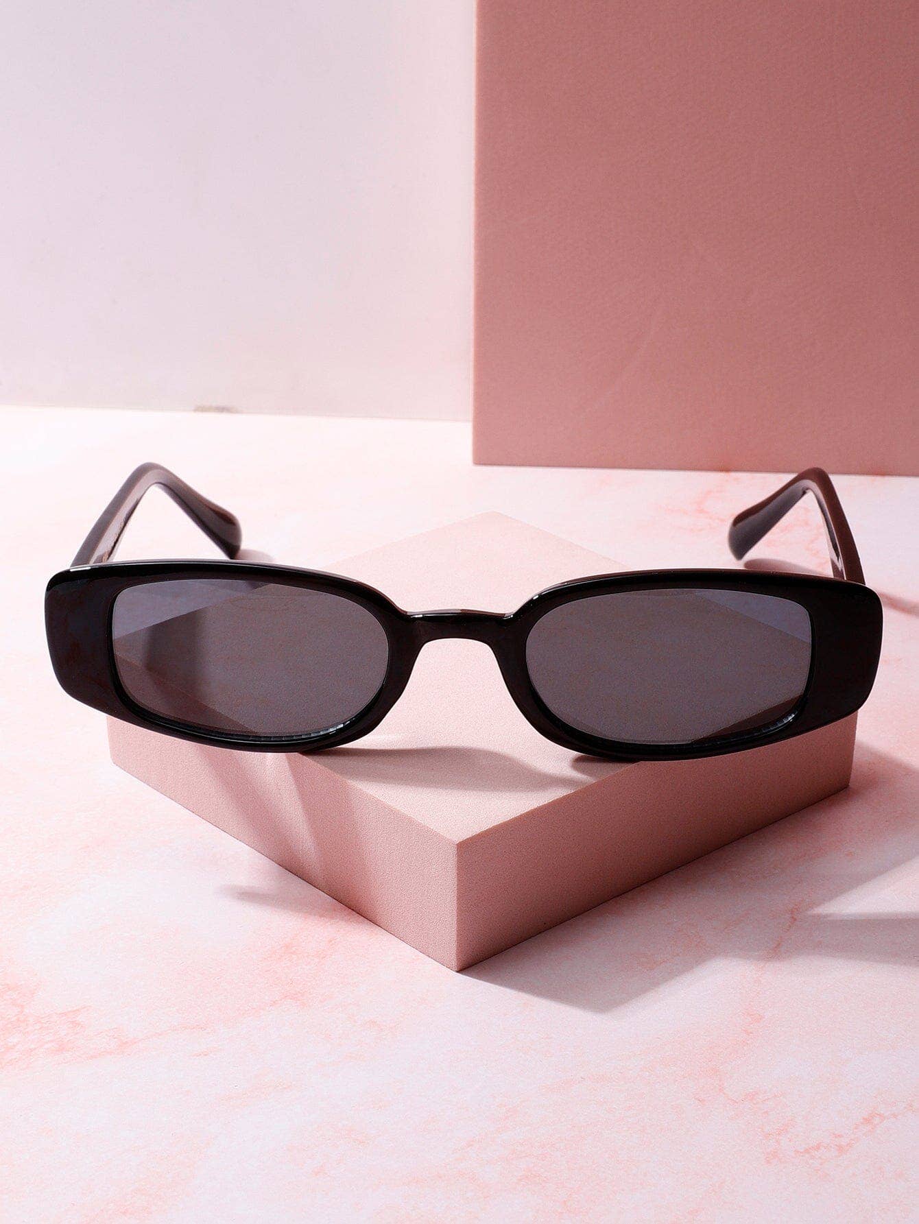 Hot In It Slim Frame Sunglasses | Black/Black