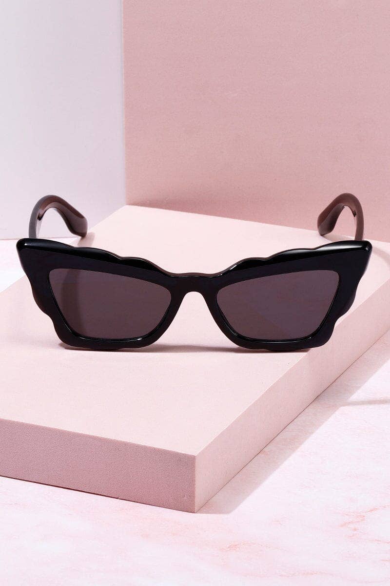 Endless Waves Cateye Frame Sunglasses | Black/Black