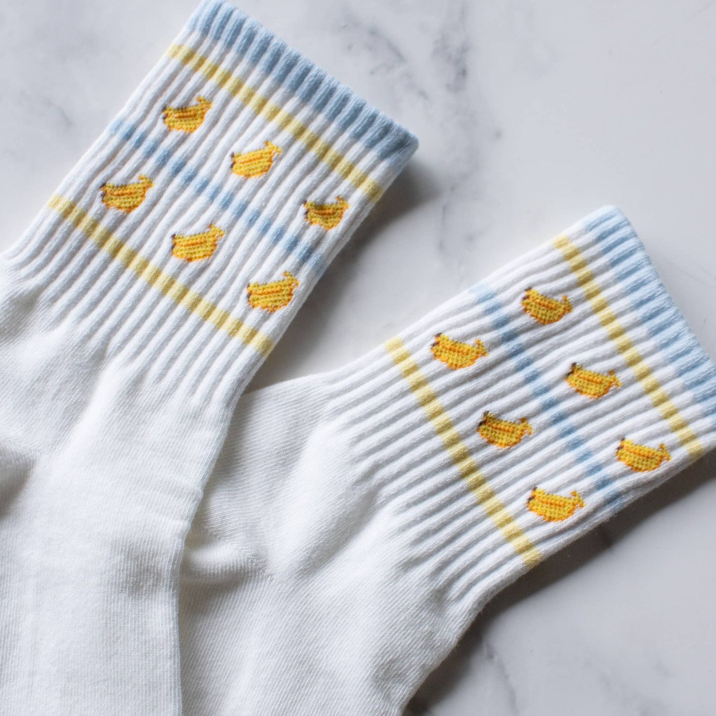 Juicy Fruit Casual Socks | Strawberry
