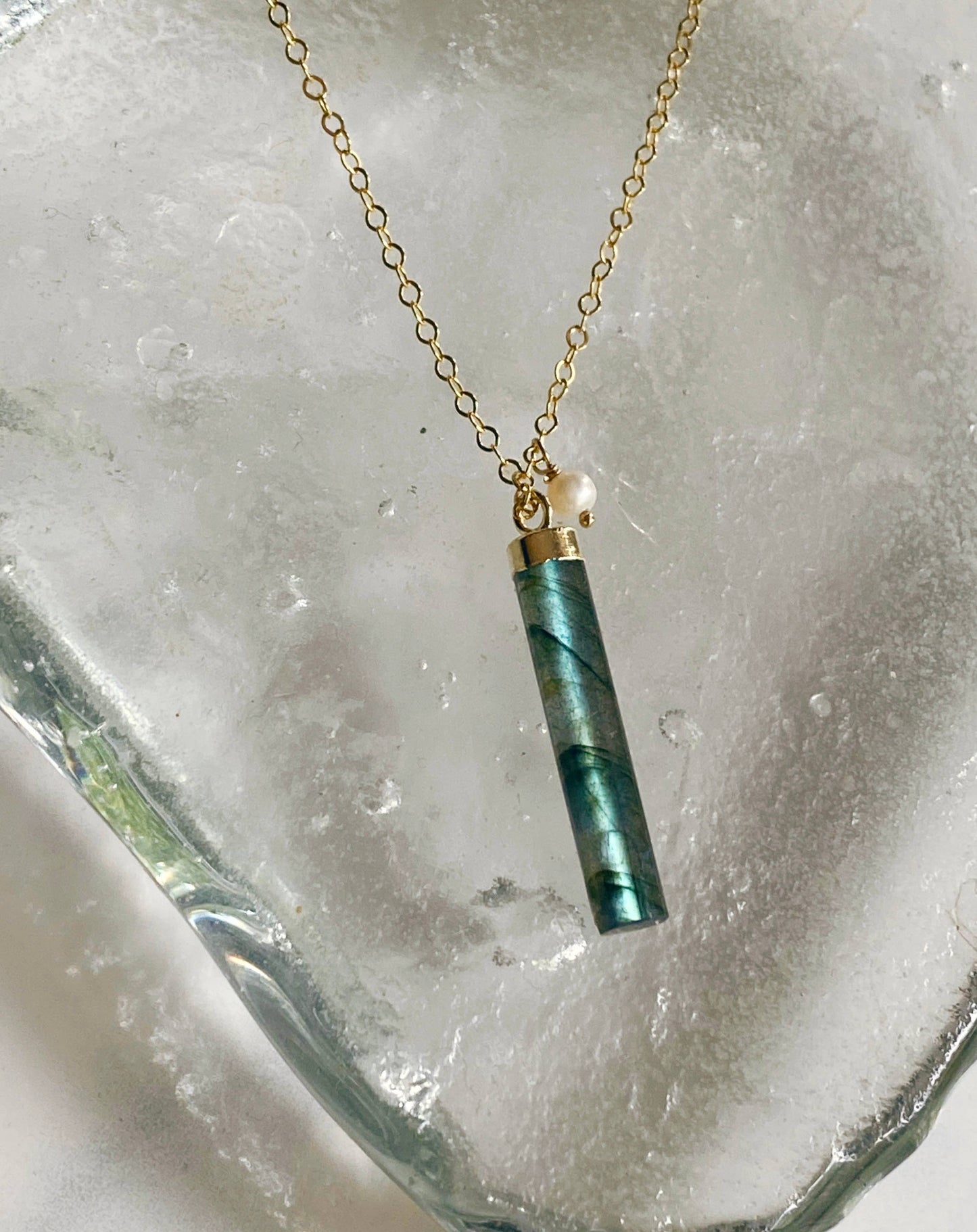 Modern Labradorite barrel necklace