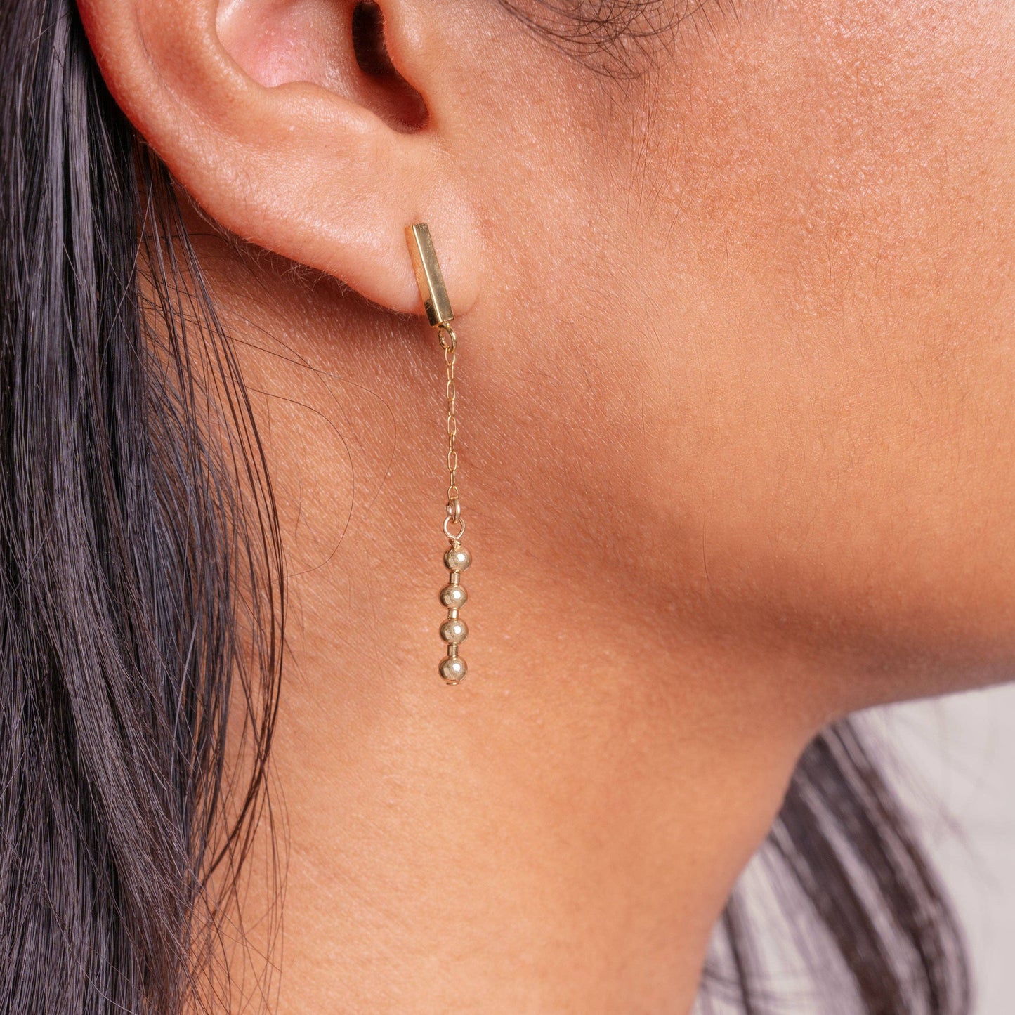Close Earrings: Standard