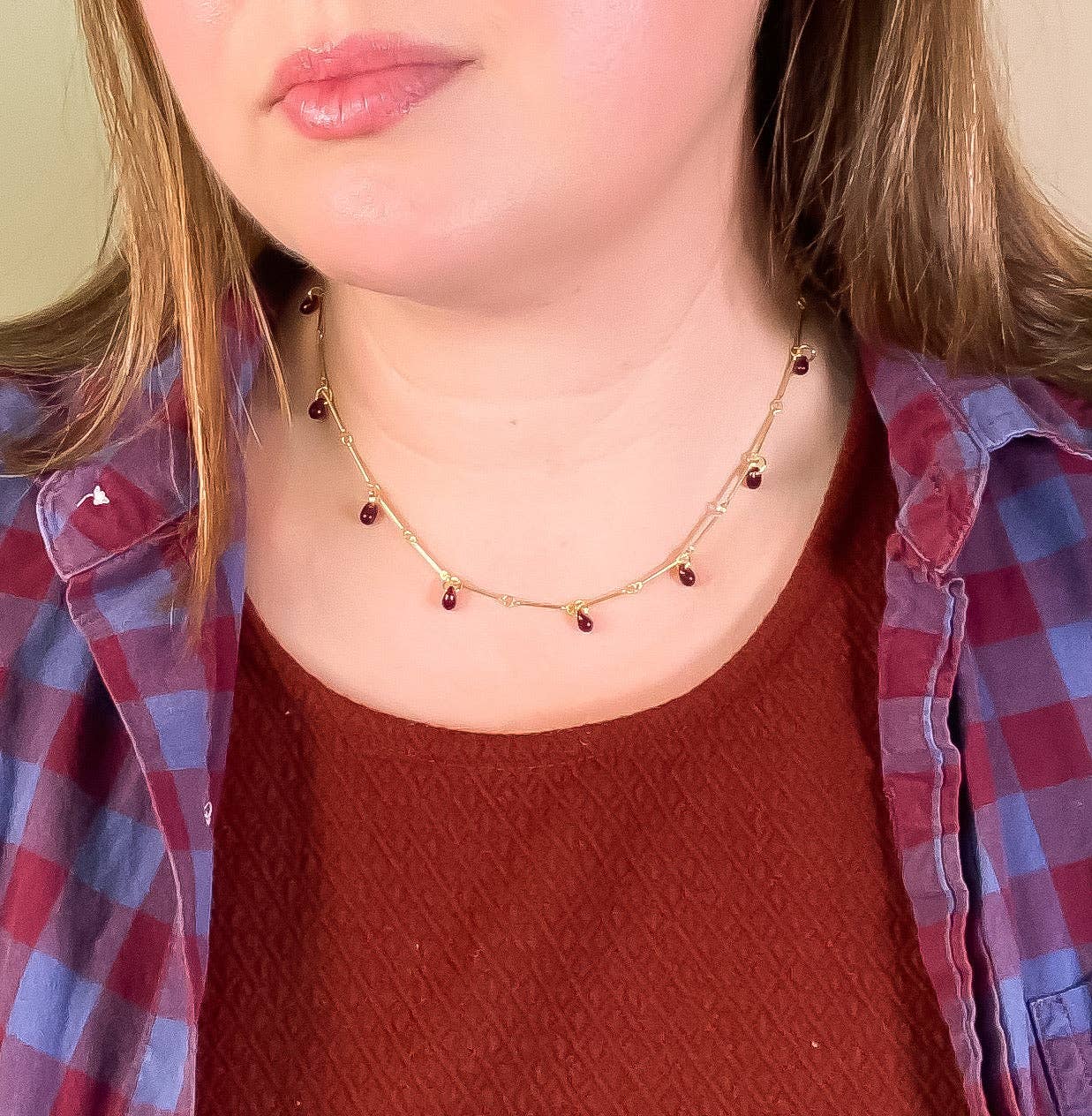 Teardrop Fringe Necklace in Oxblood Glass | 16"