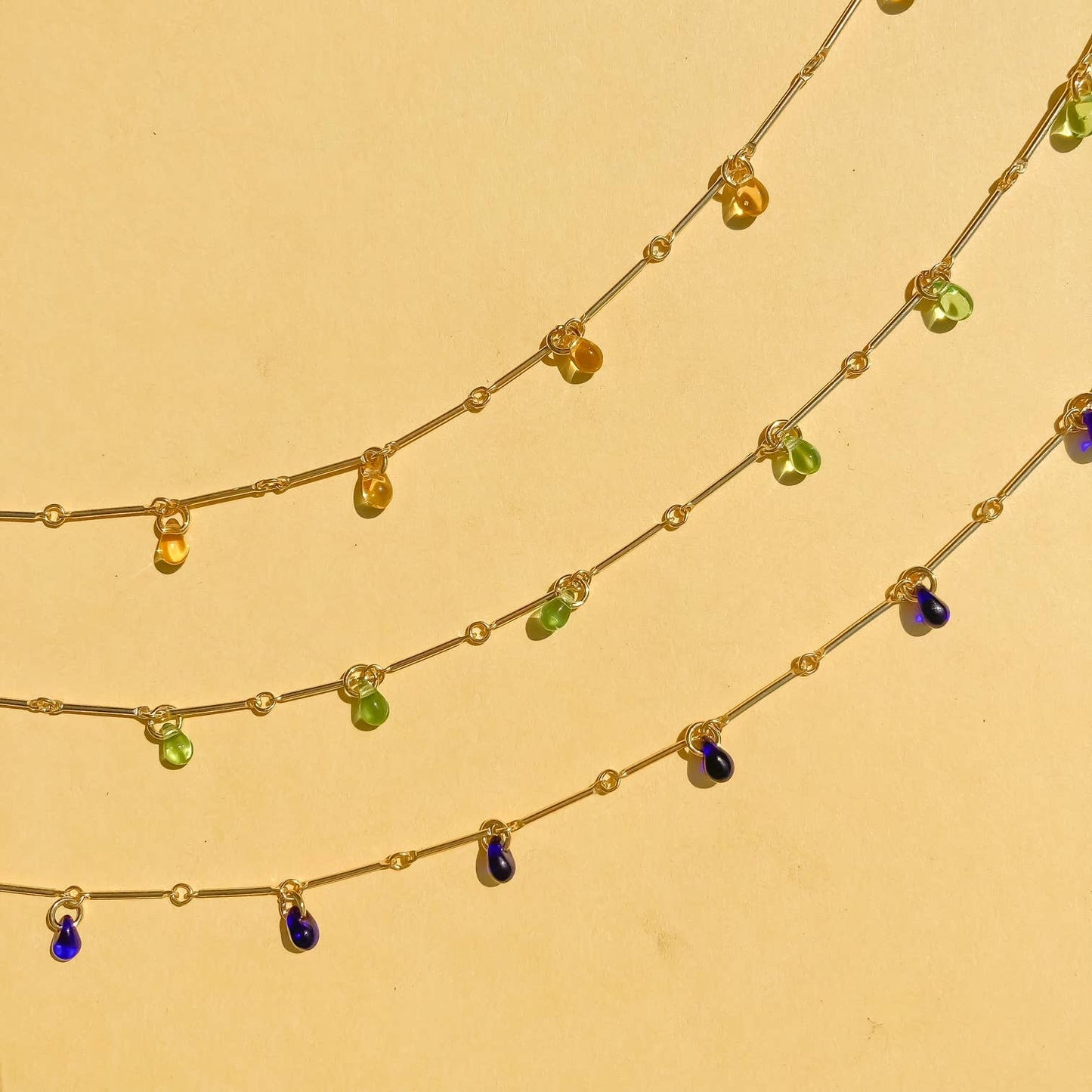 Teardrop Fringe Necklace in Peridot Glass: 16"