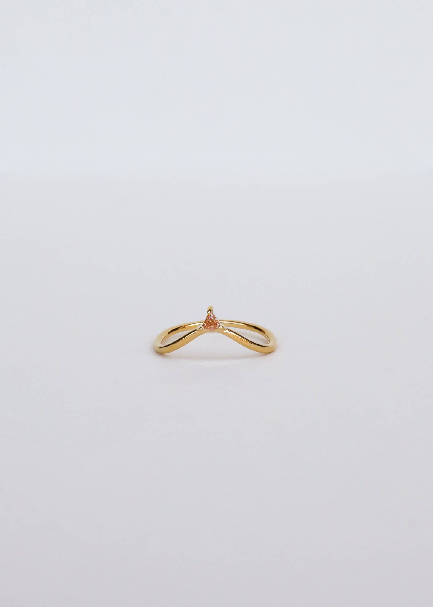Arched Triangle Ring | Champagne | 7