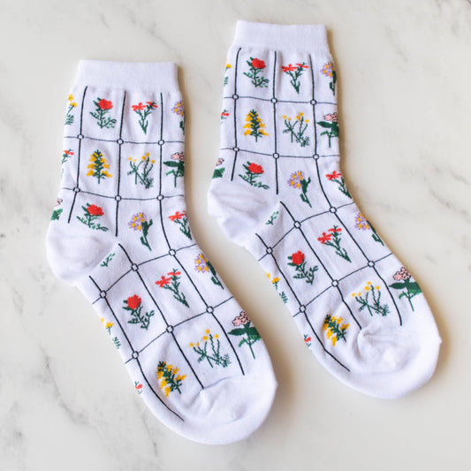 Botanical Garden Casual Socks: White