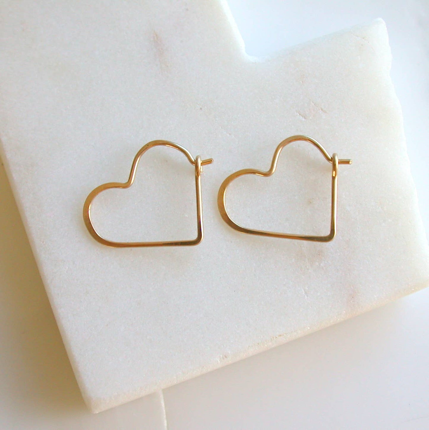 Heart Hoops: Sterling silver / Small
