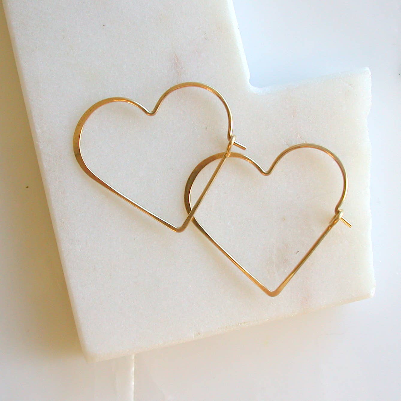 Heart Hoops: Sterling silver / Small