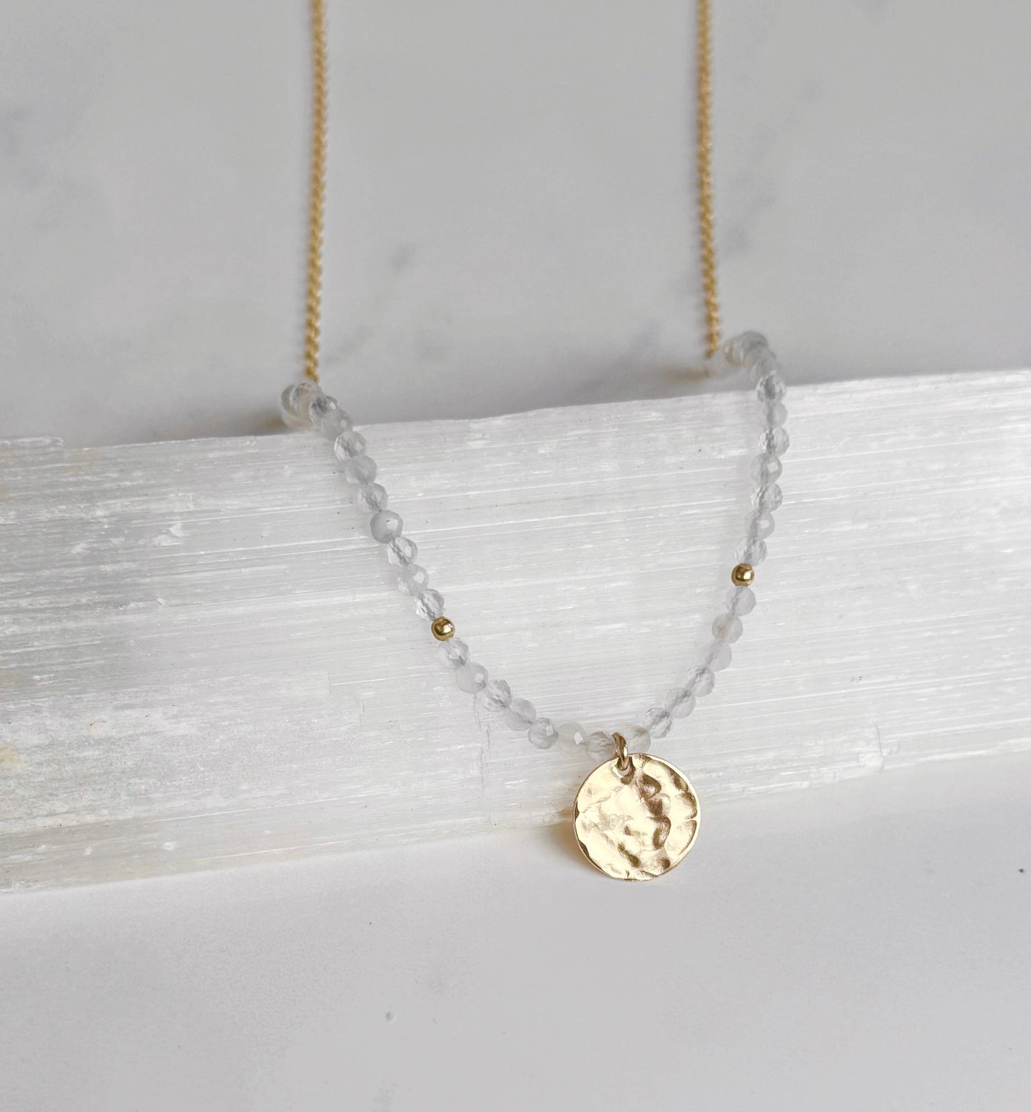 Moonstone and disk adjustable necklace : Gold Filled