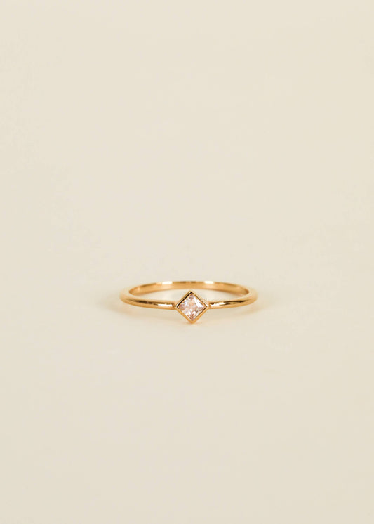 Gold Ring - Diamond Stud Champagne: 8