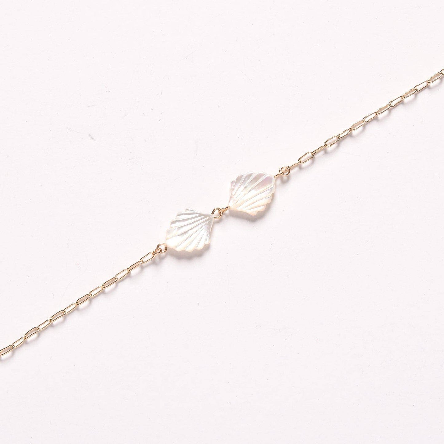 Mother of Pearl Double Shell Necklace: 17"