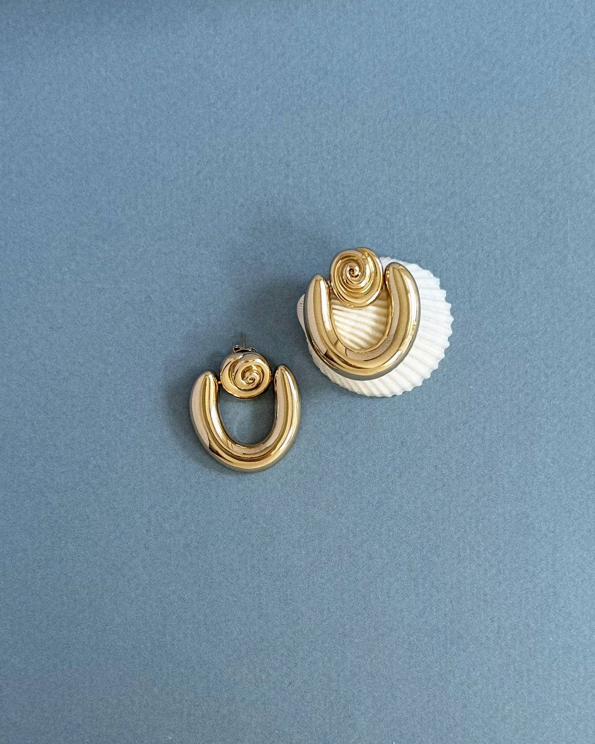 Sabine Statement Earrings: Gold plate