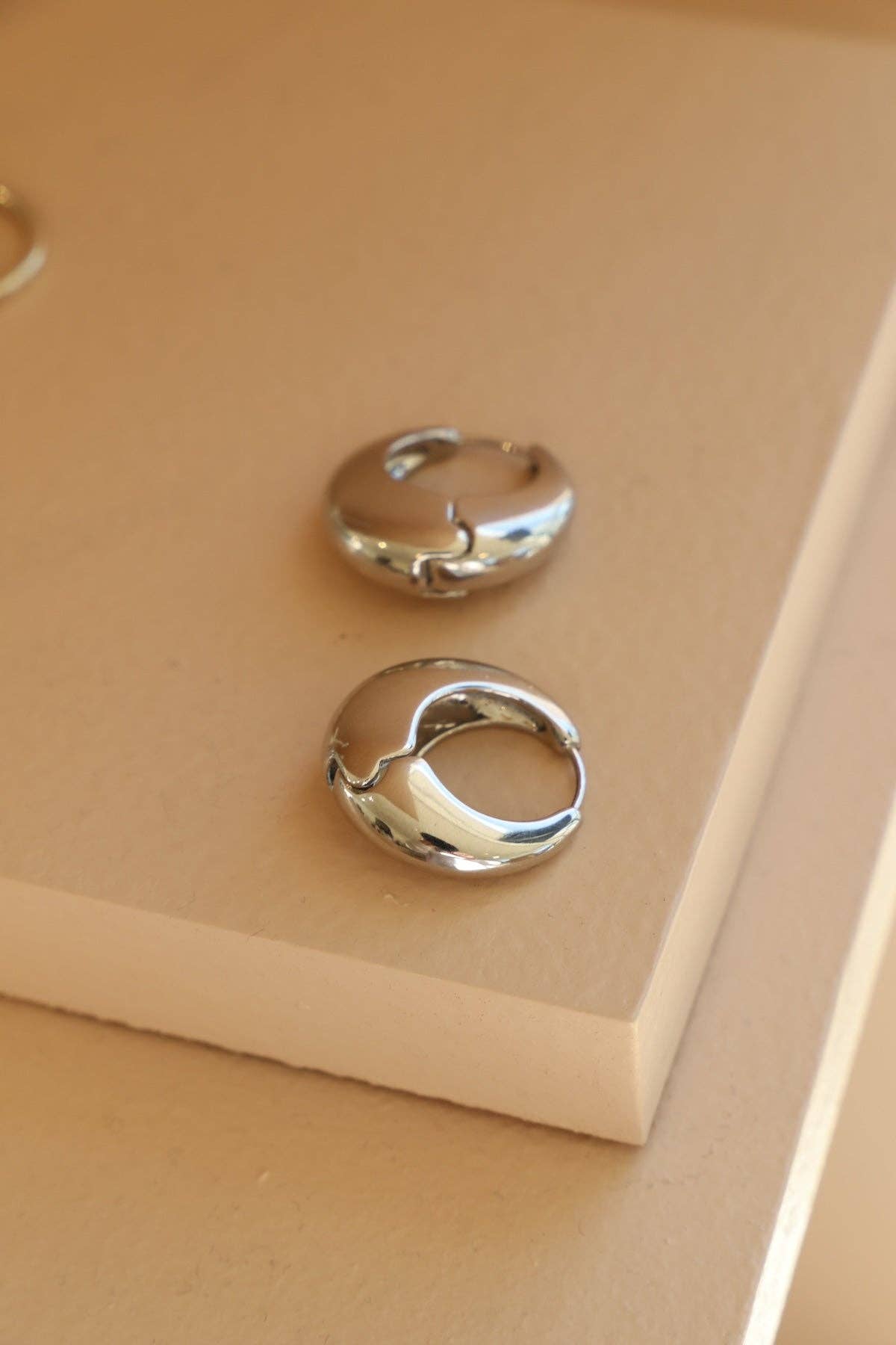 SILVER AMALFI CHUNKY HOOPS | SILVER