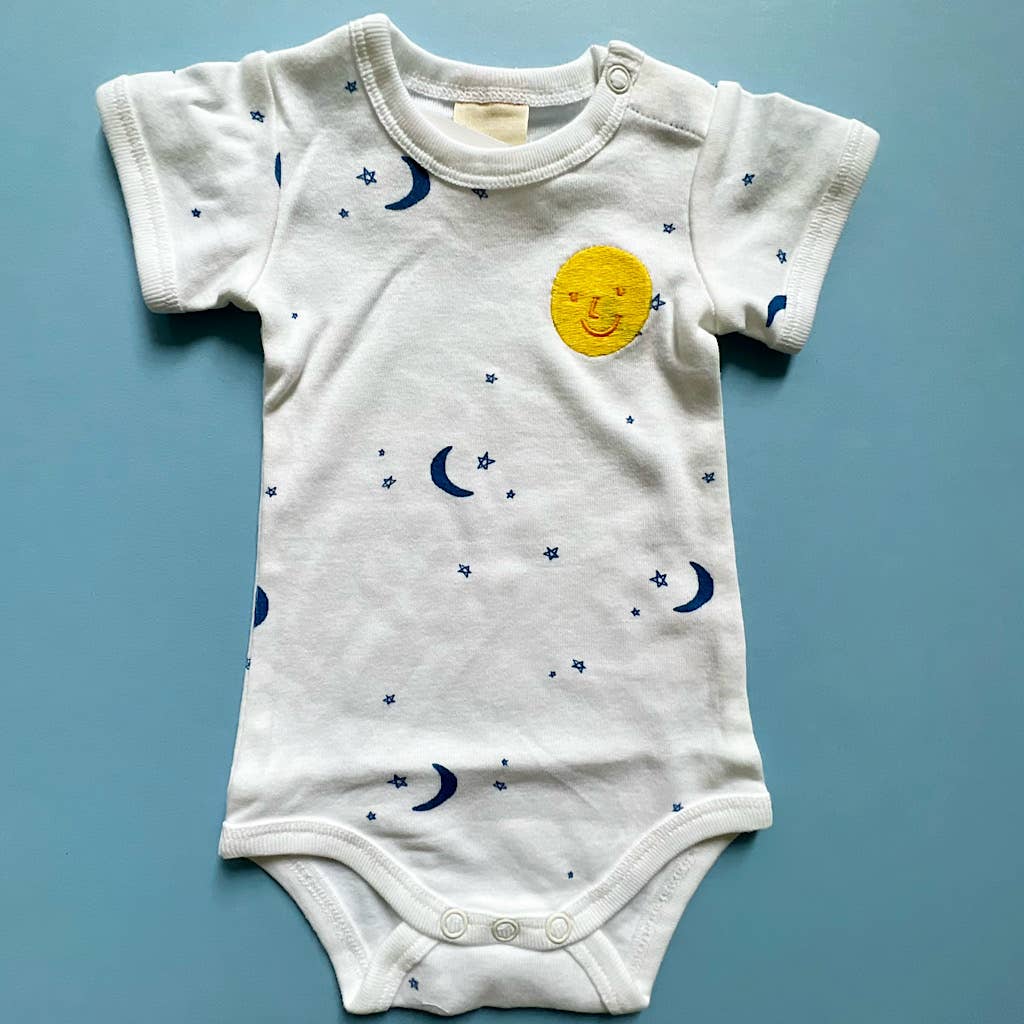 Organic Baby Onesie with Moon & Stars | Green | 18m