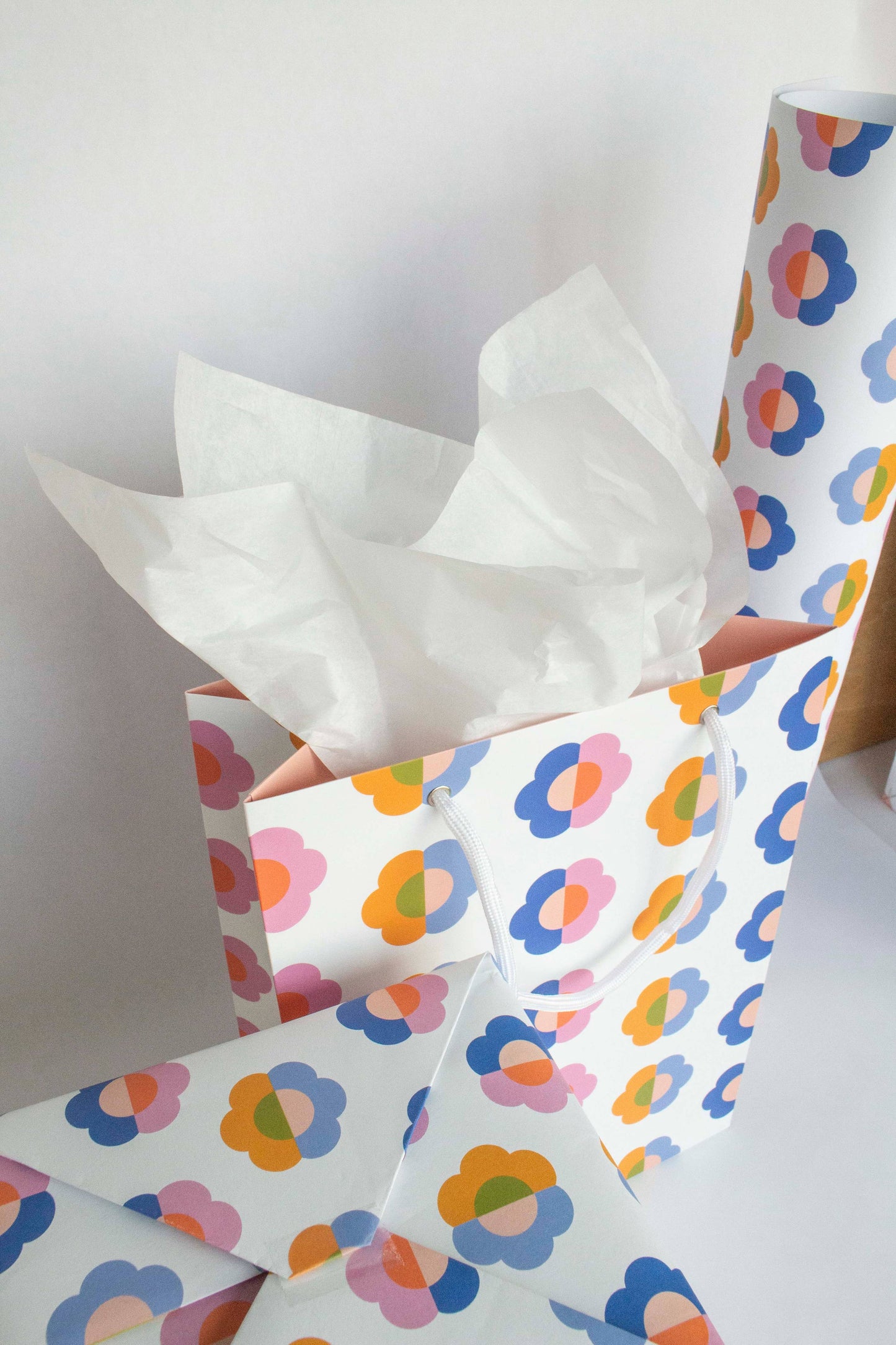 Gift Bag | Pink, Blue Daisy Flowers Birthday & Everyday Gift