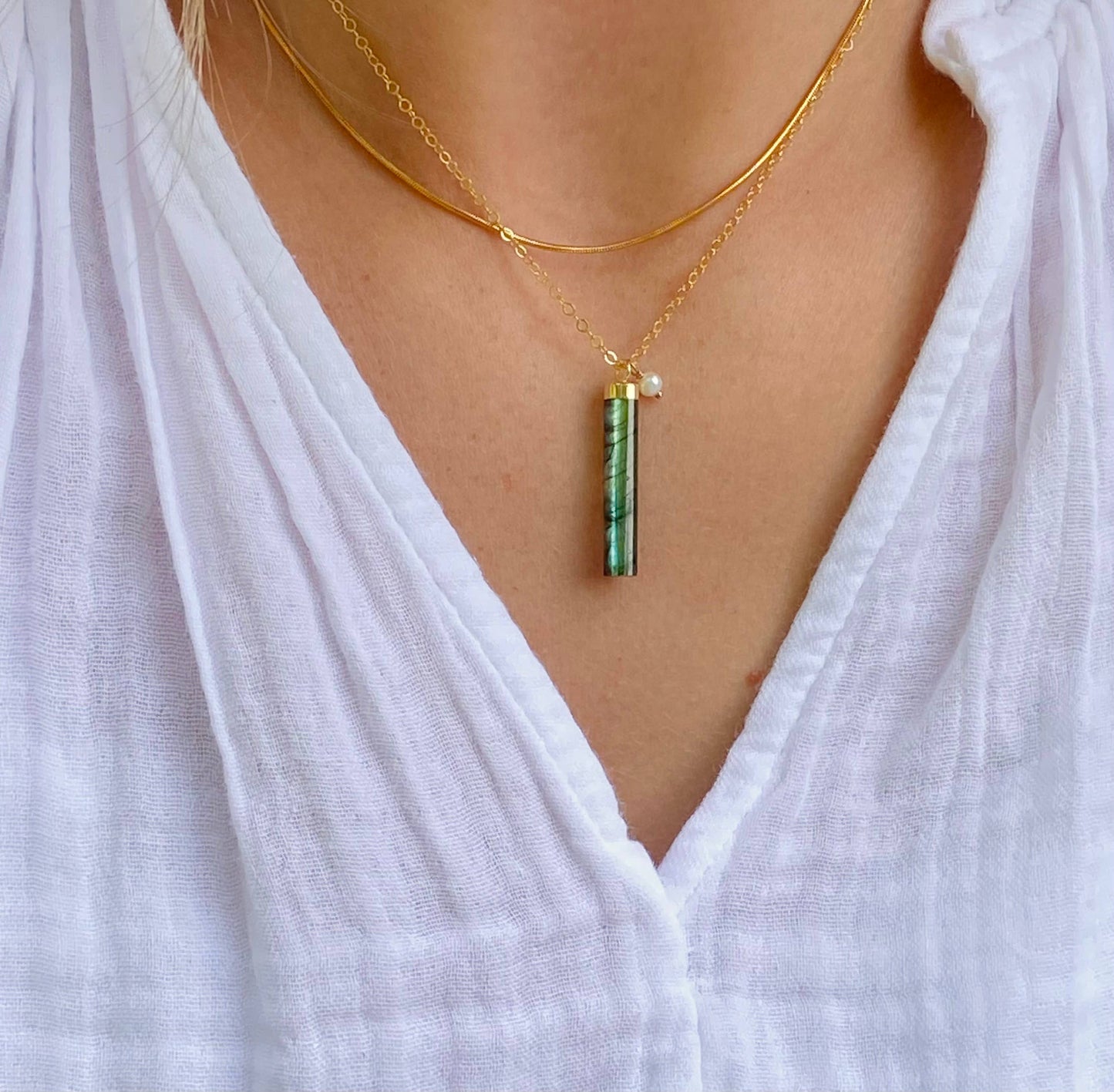 Modern Labradorite barrel necklace 