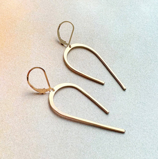 ARCO Hammered Arch Swooping Line Earrings Handmade: Gold filled