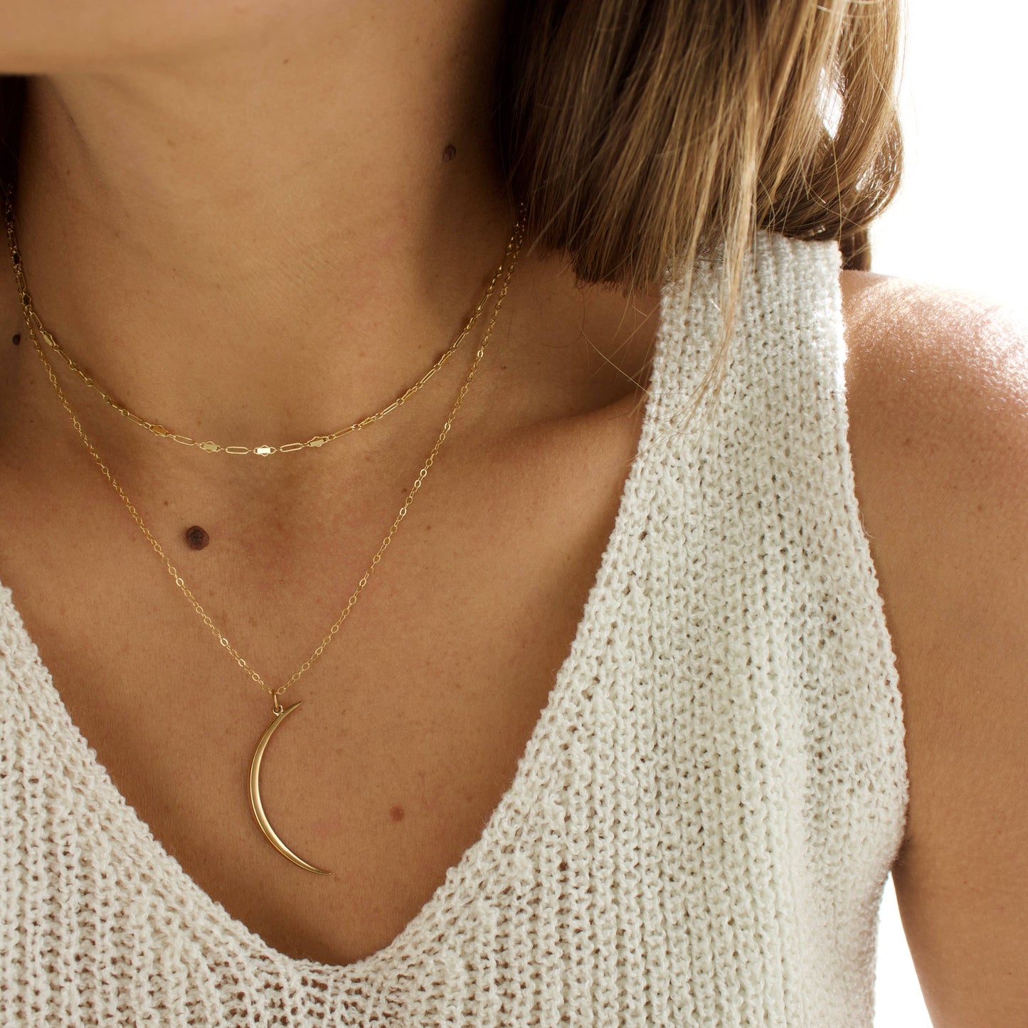 CRESCENT NECKLACE | Gold