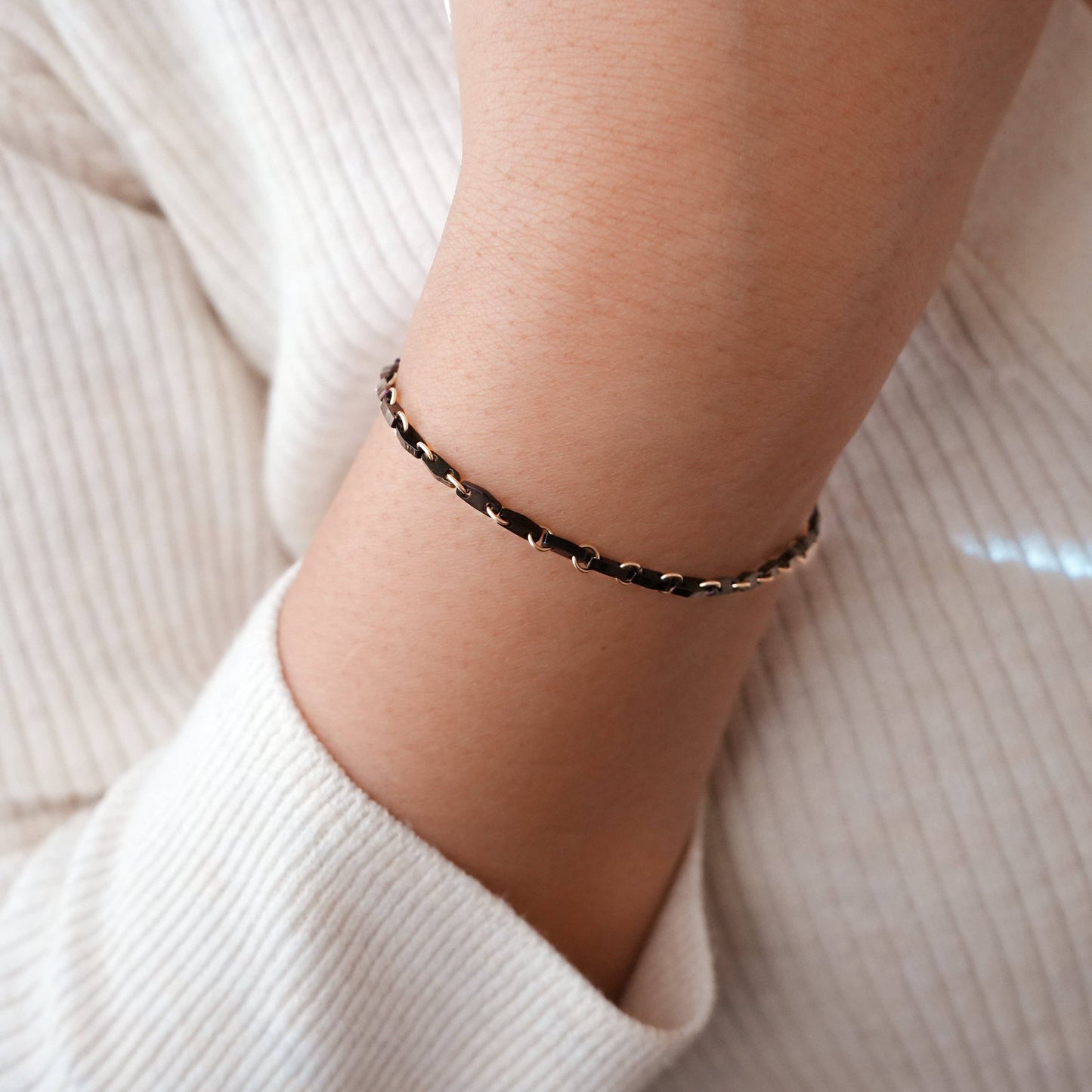 Grace Bracelet: Peach Luster / 6"
