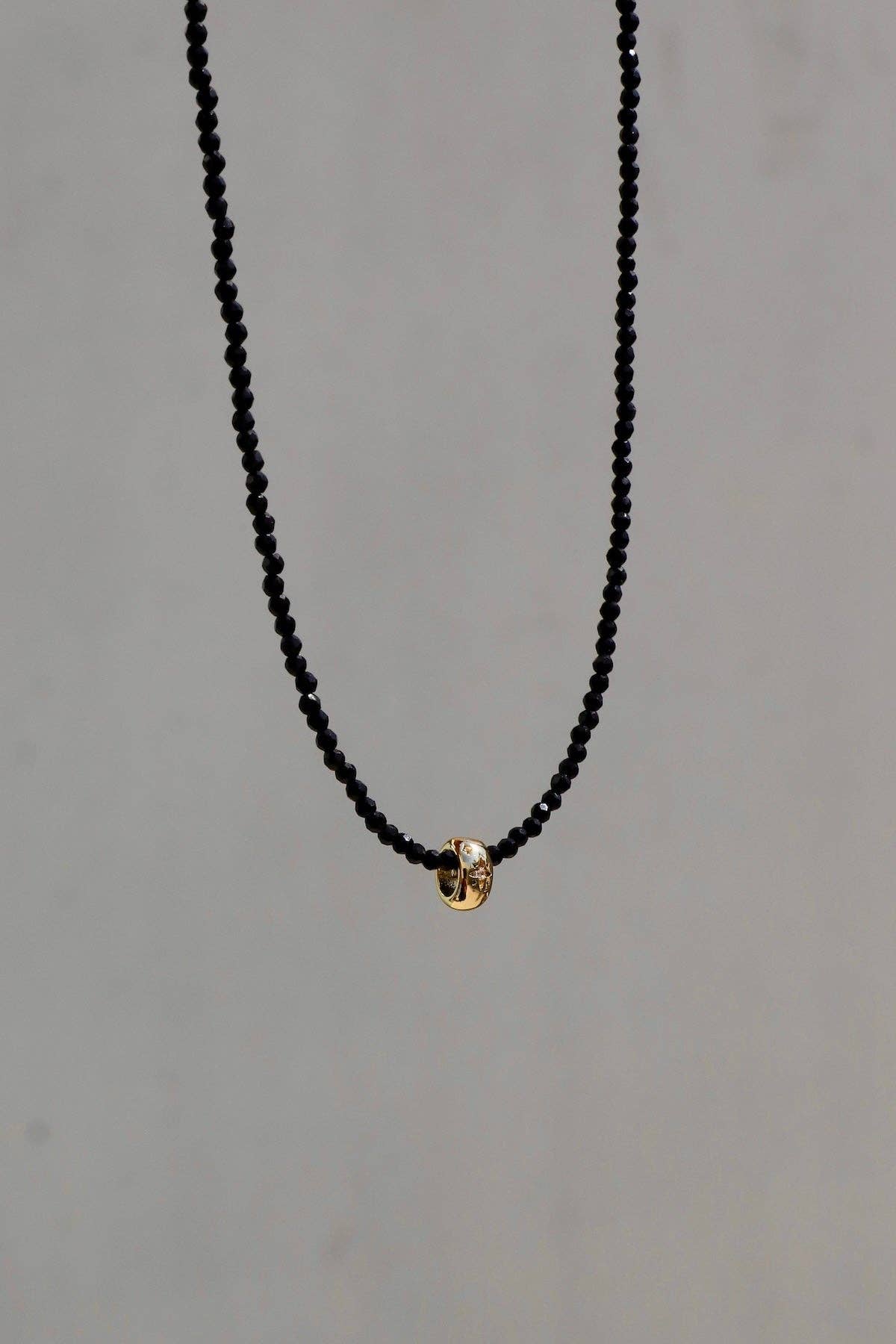 MIDNIGHT HALO NECKLACE