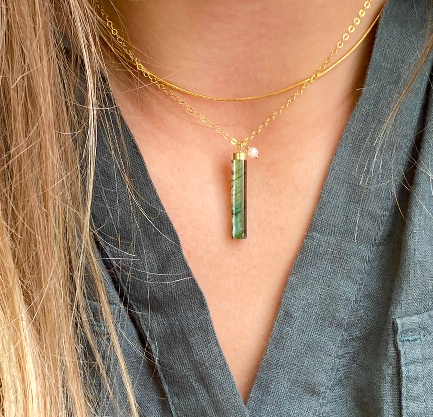 Modern Labradorite barrel necklace 