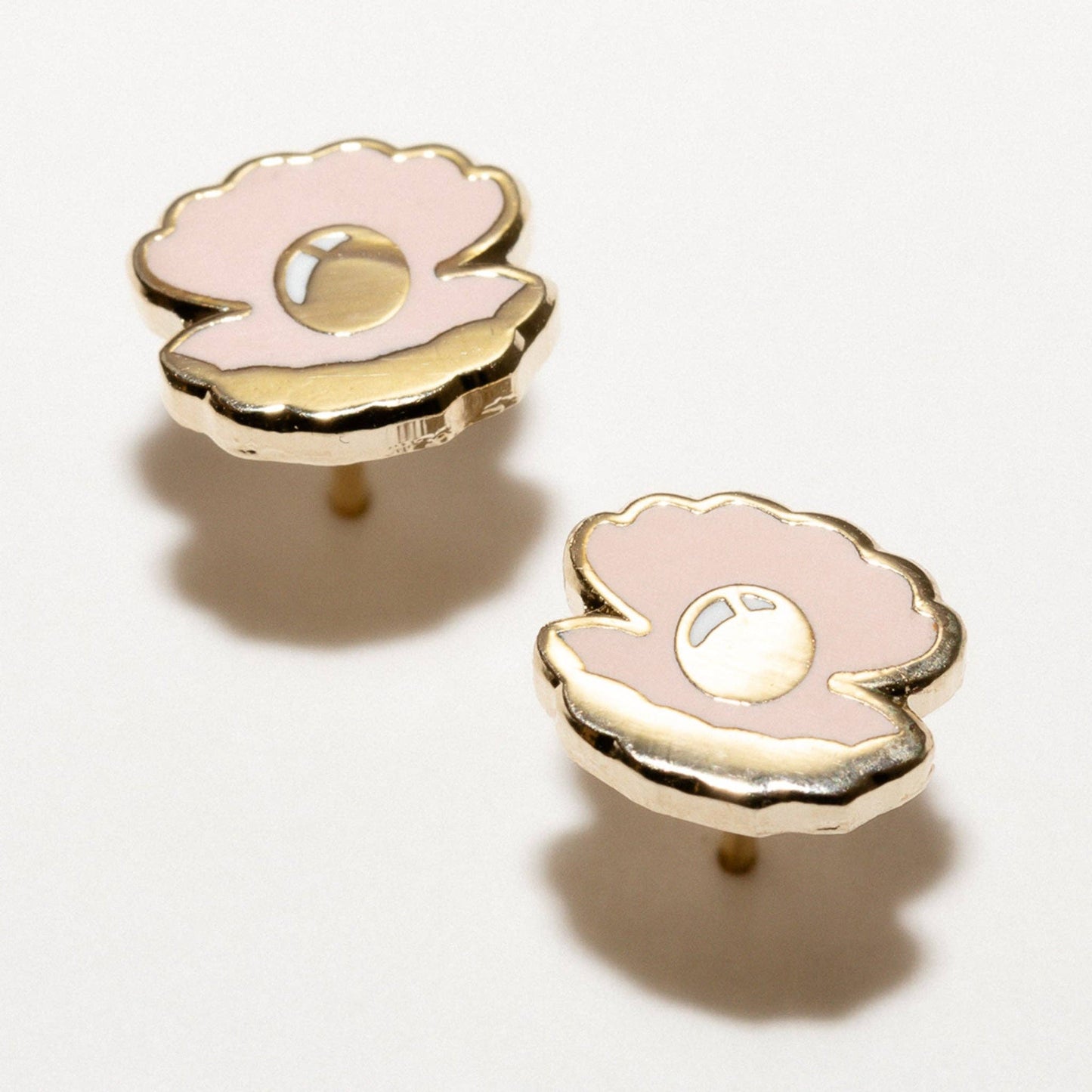 Oyster Pearl Enamel Stud Earrings