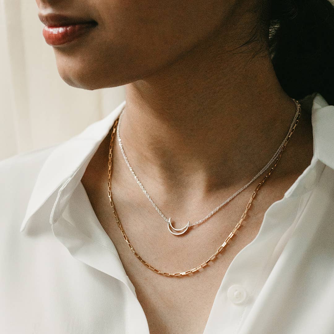 Luna (crescent moon) Necklace: Gold