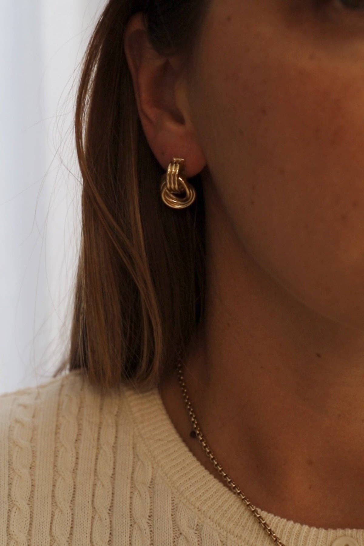 TRINITY KNOT STUDS