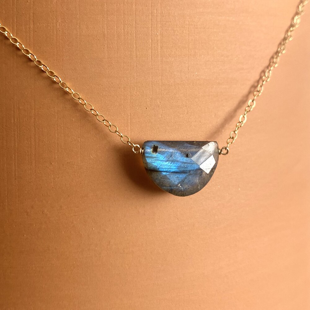 Half Moon | Labradorite