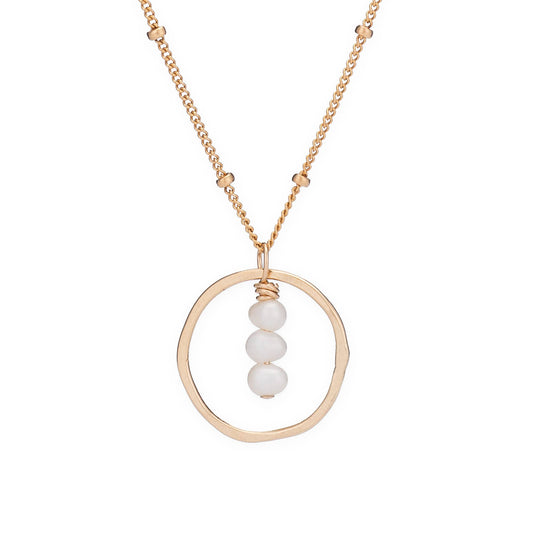 Treble Three Freshwater Pearls Circle Necklace | Gold | 16"