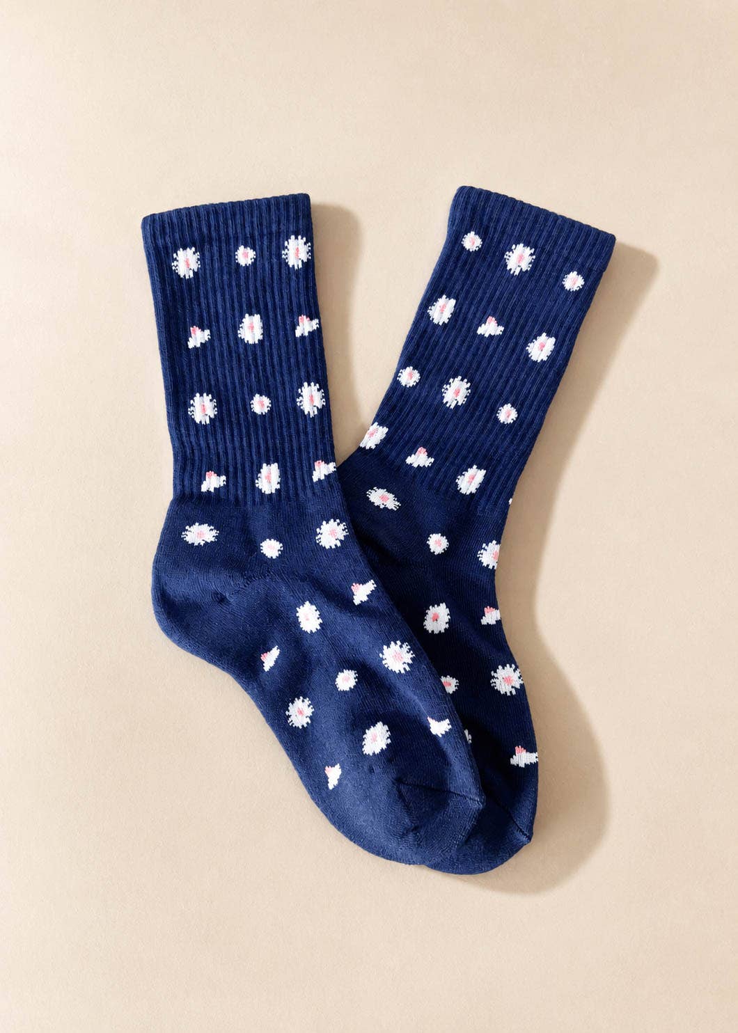 Daisy Dot Crew Socks: Navy