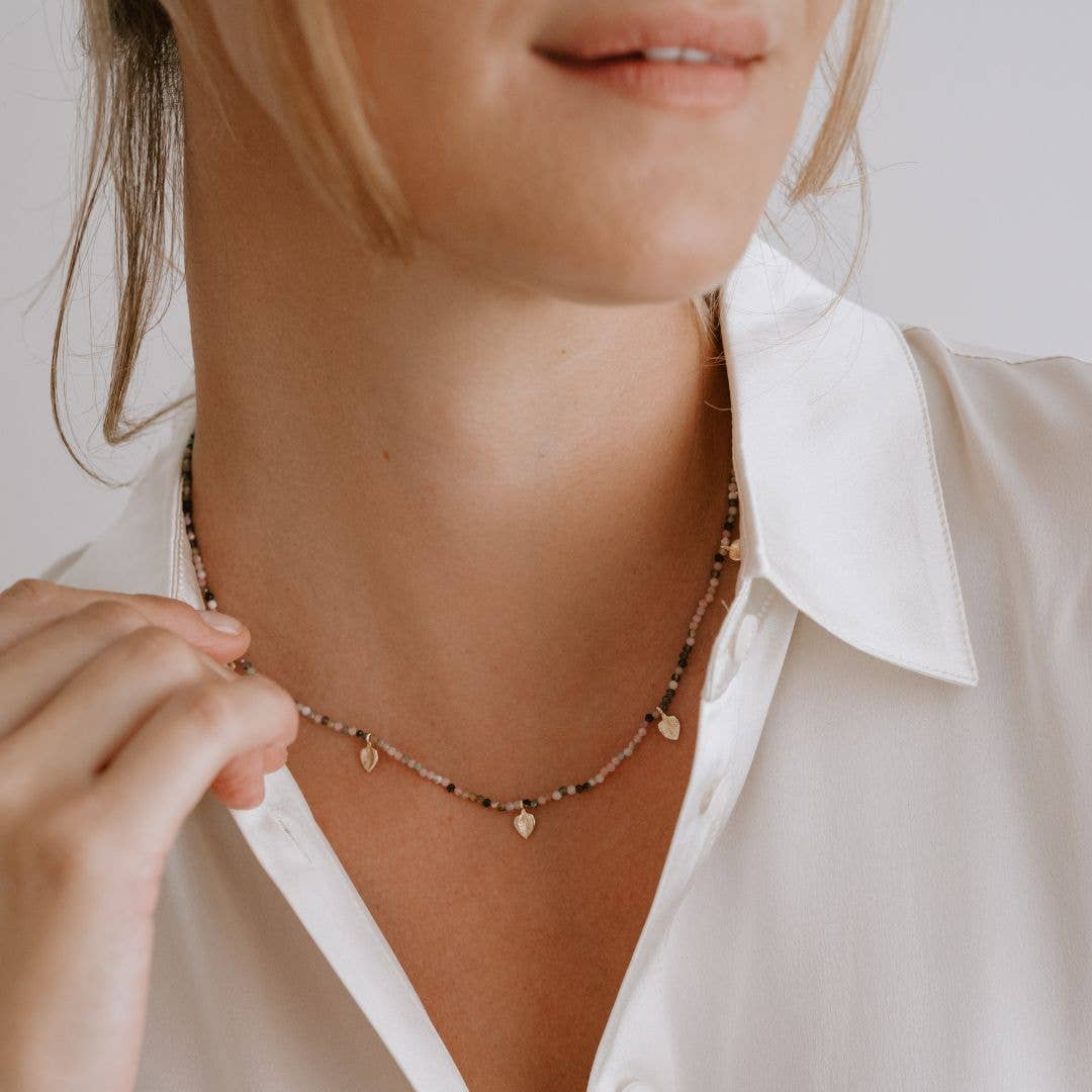 Stella Necklace: Gold / Labradorite