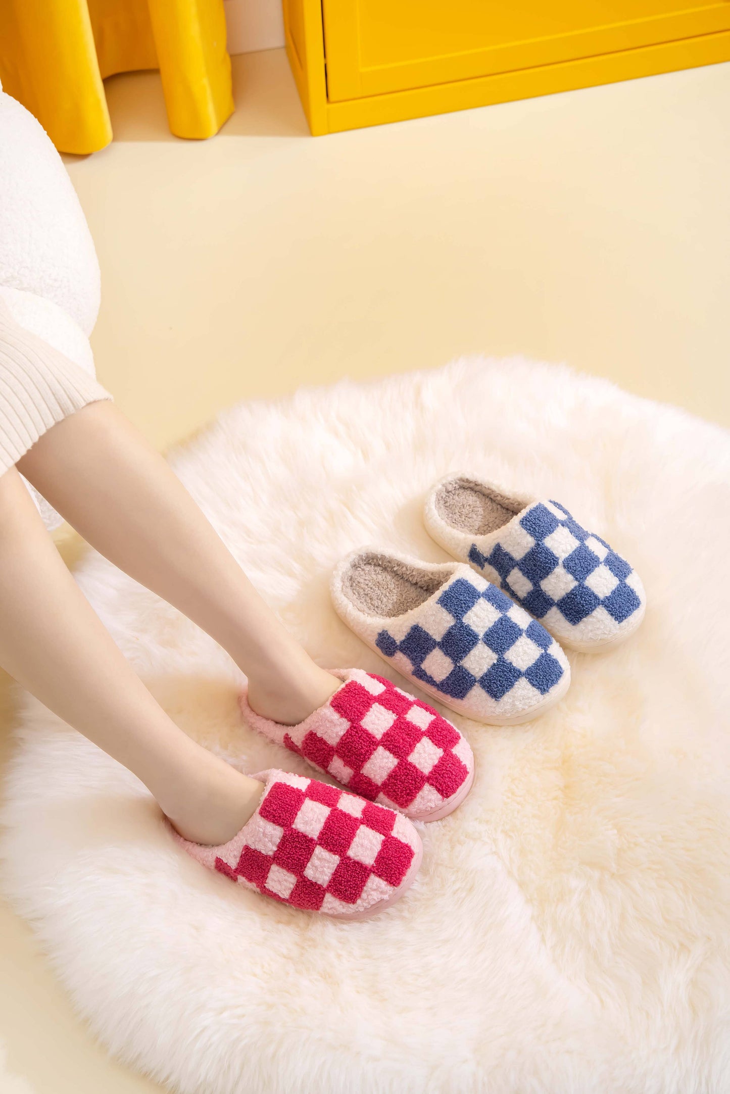 Checker  Illustrated Soft Fluffy Comfy Warm House Slipper: Checker-Pink / Large