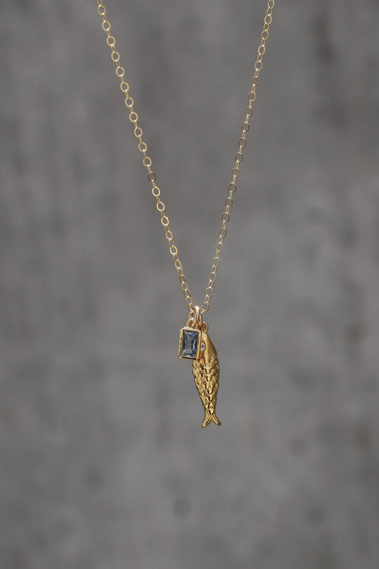 SEAGLASS CATCH NECKLACE