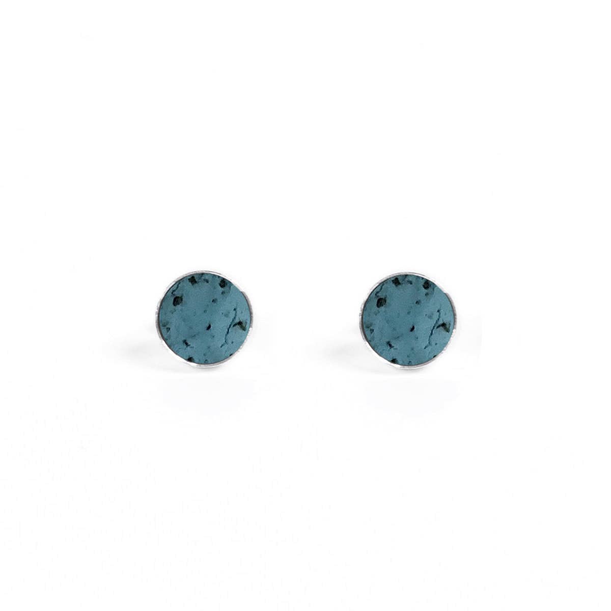 Inlay Solitaire Studs: Small / Sandstone