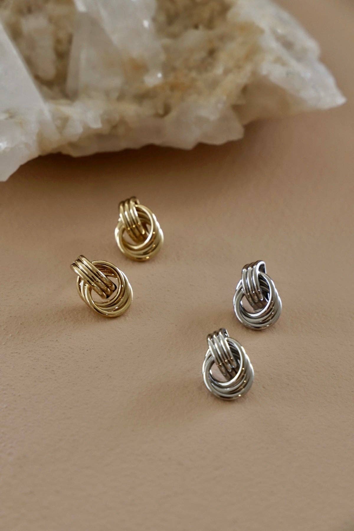 TRINITY KNOT STUDS