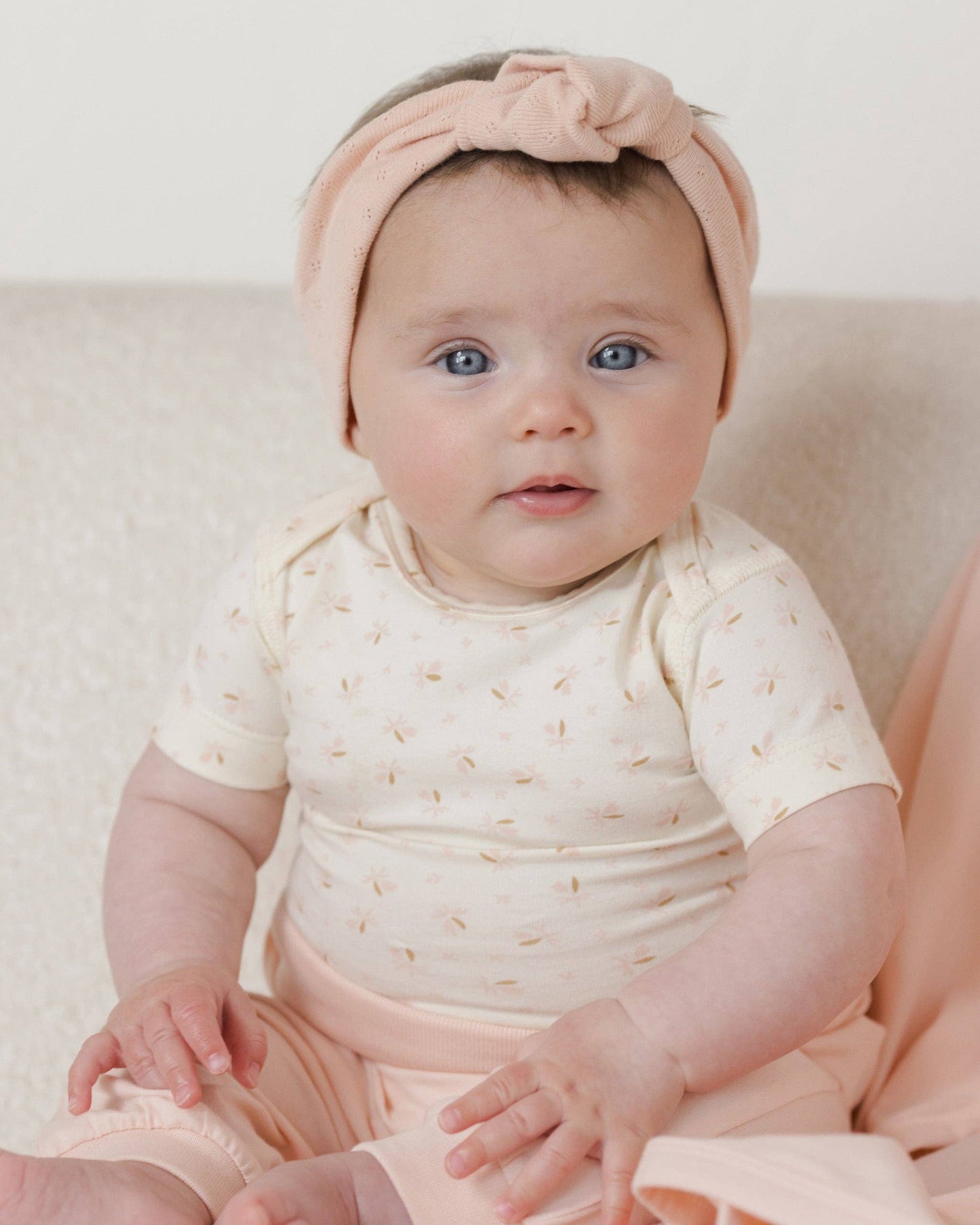 Short Sleeve One-Piece Fleur: 6-12M