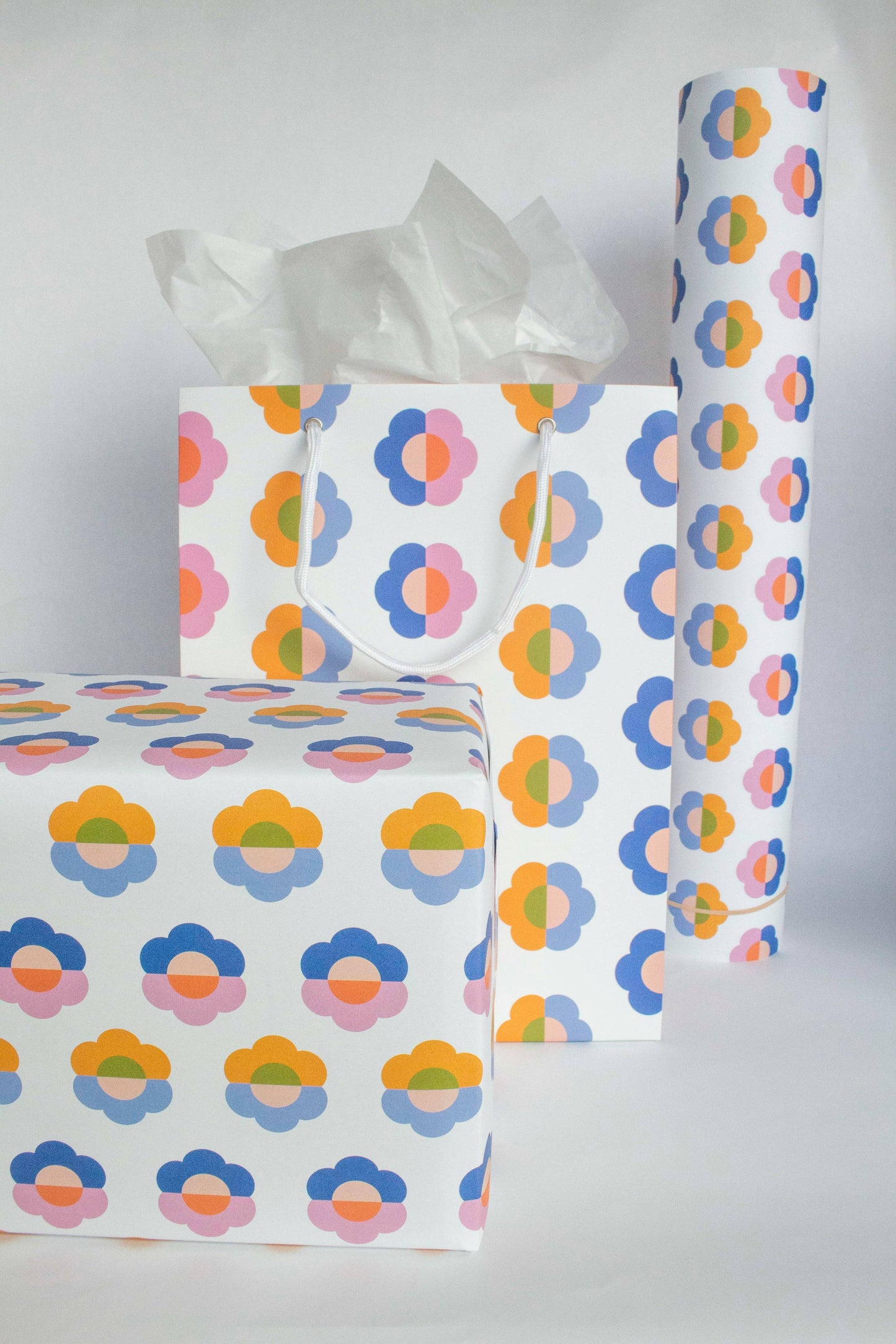 Gift Bag | Pink, Blue Daisy Flowers Birthday & Everyday Gift