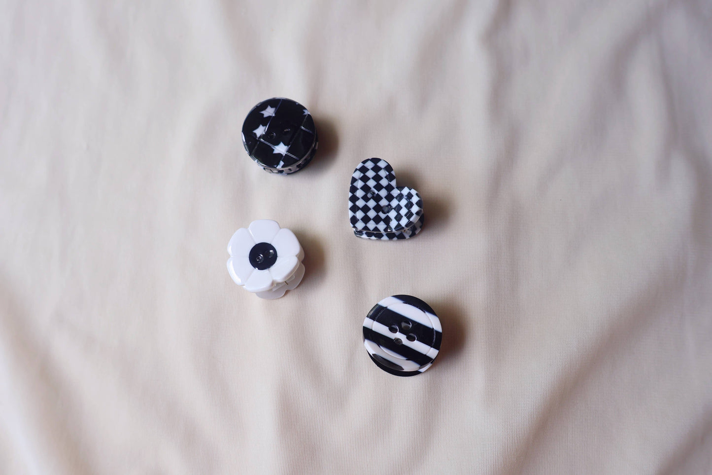 Button Mini Claw Set: Folklore