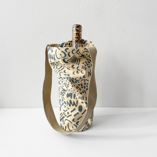 The Wine Tote | Dashes & Moons