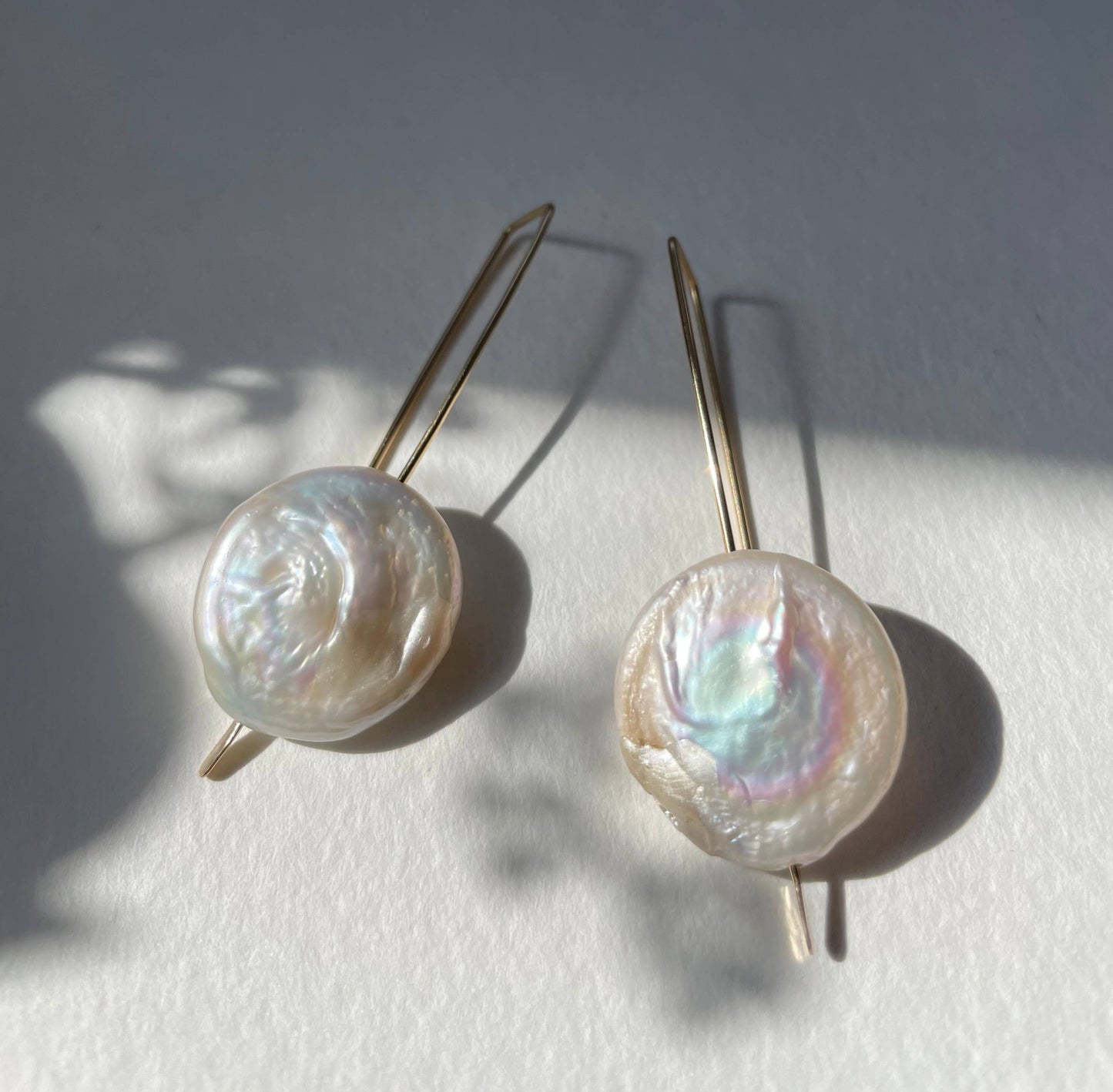Queen pearl earrings