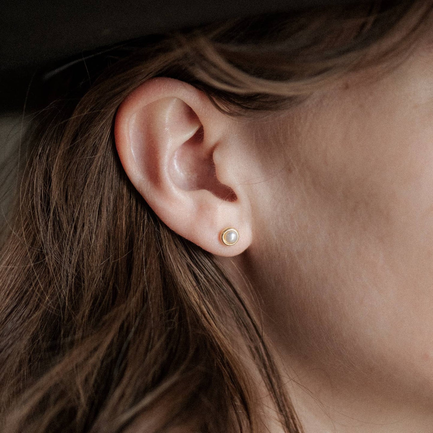 Hyalite Studs // Pearl: Brass / 4mm