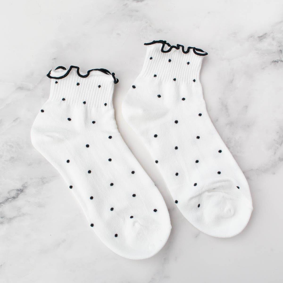 Cute Ruffled Ankle Socks | Black