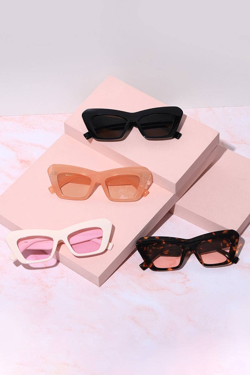 Playa Cat Eye Frame Sunglasses: Bone/Lavender