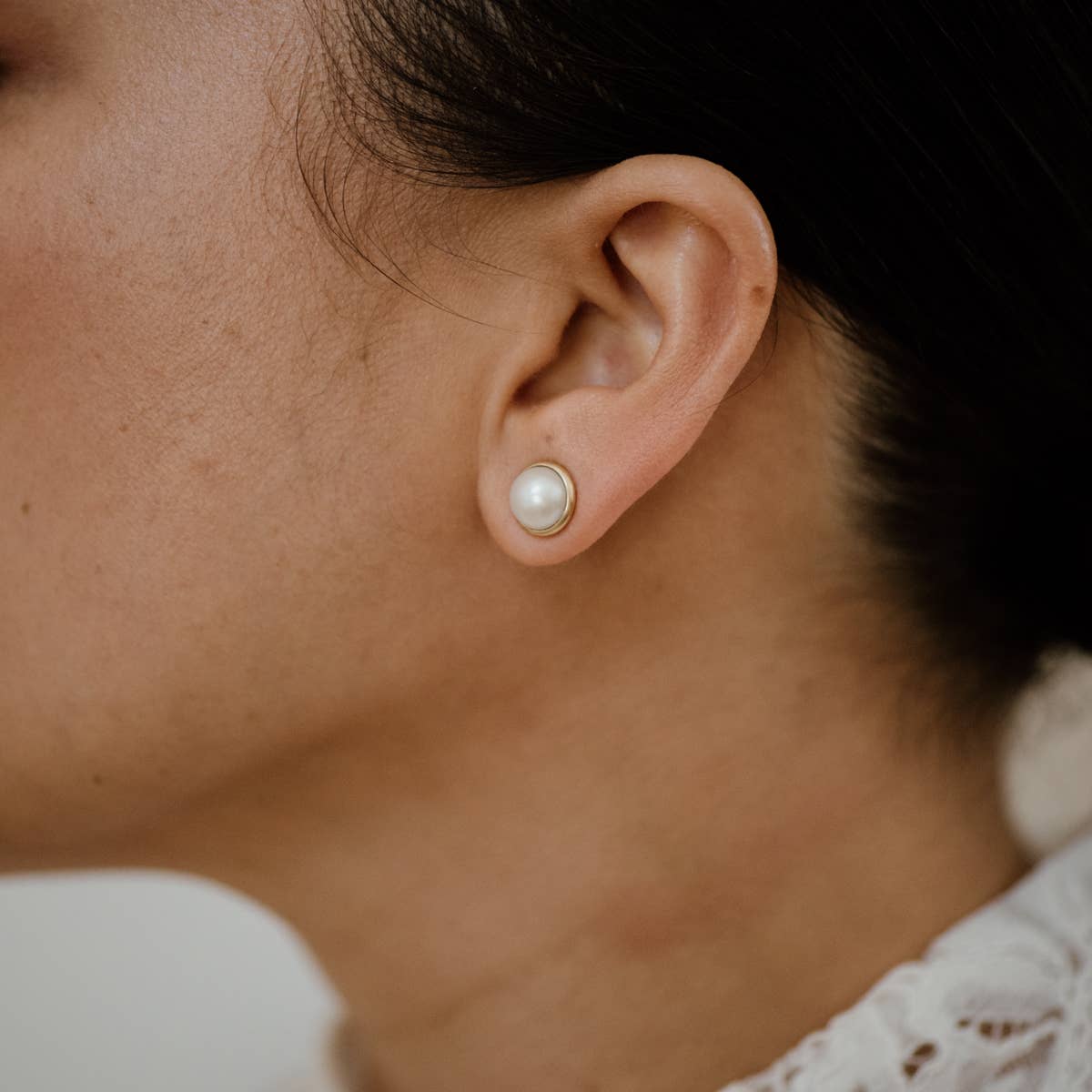 Hyalite Studs // Pearl: Brass / 4mm