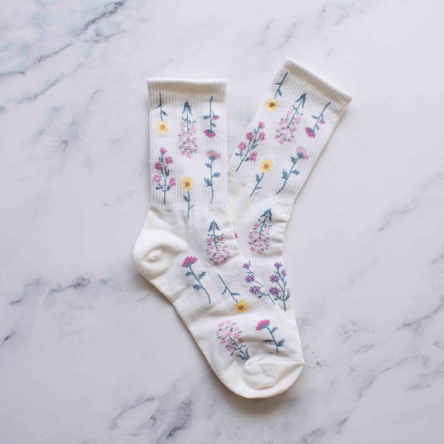 Women's Botanical Garden Casual Socks: Cream
