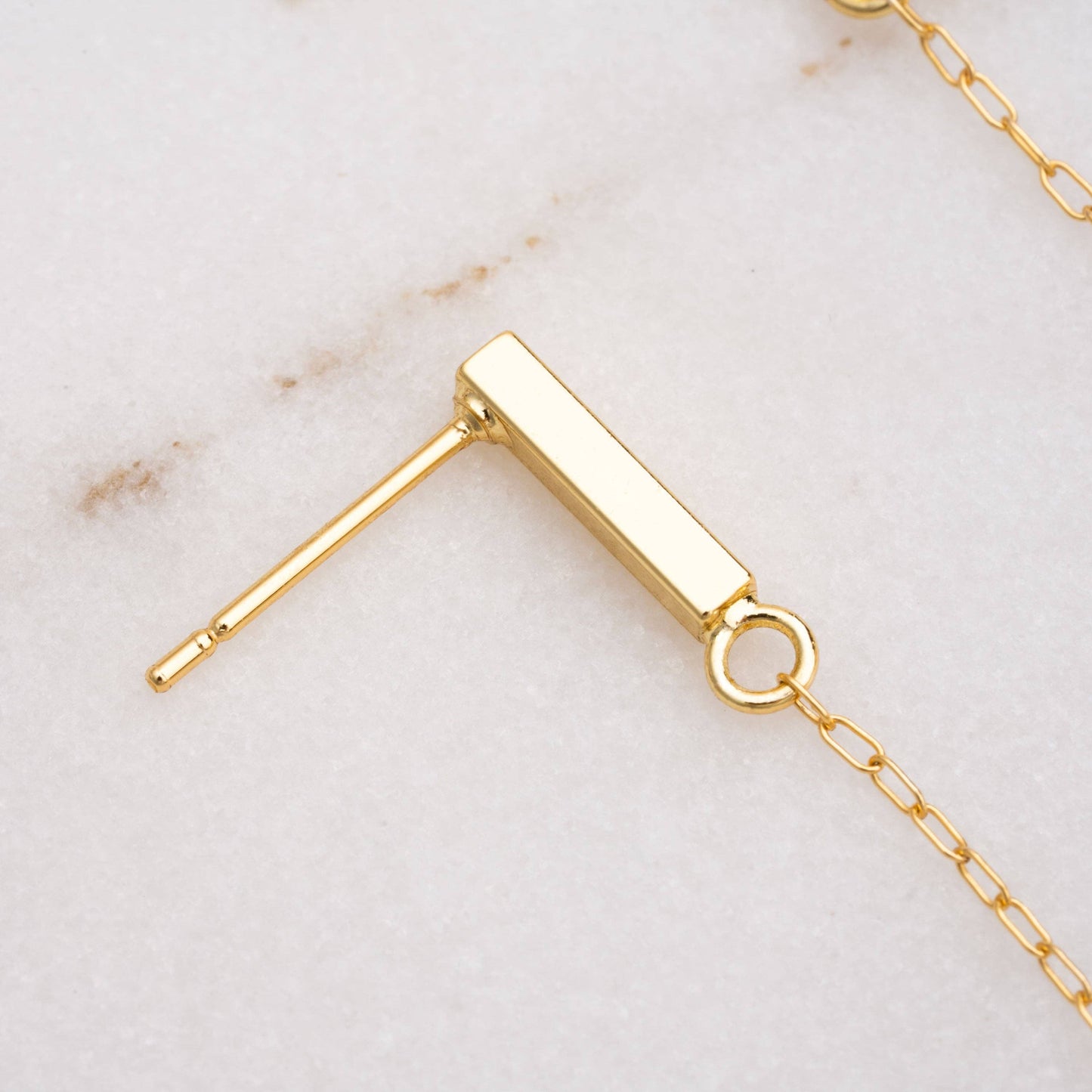 Close Earrings: Standard