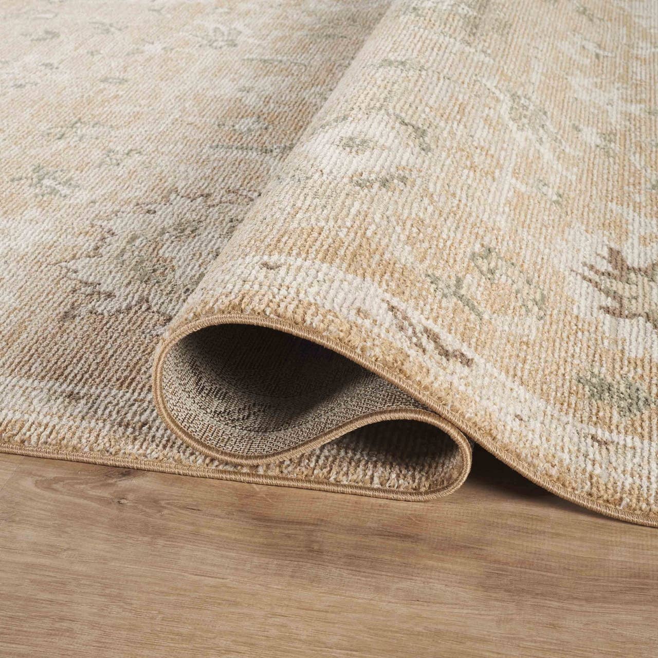 Evelyn Traditional Vintage Terracotta Rust Ivory Rug: 5'3" x 7'9"